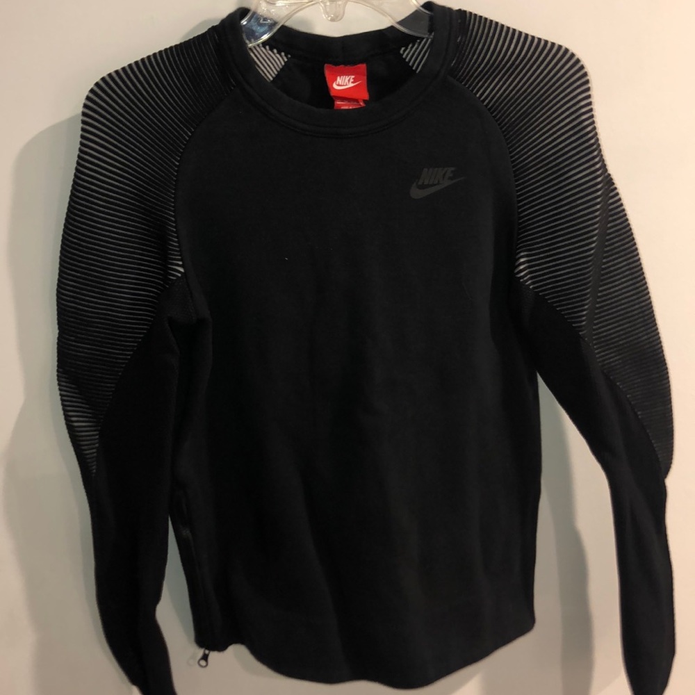 Nike black crew neck